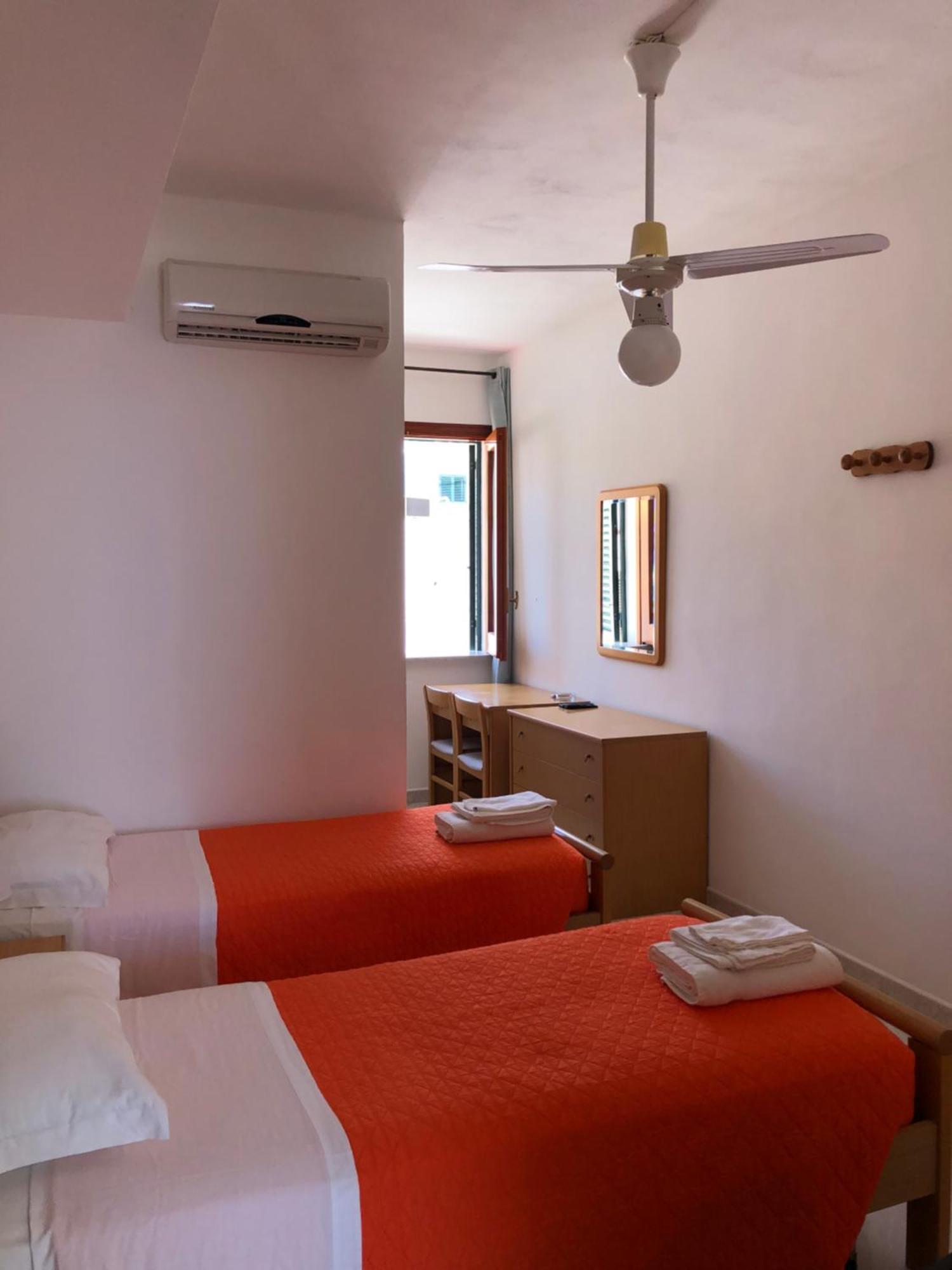 Hotel Ariston Isola di Ustica Buitenkant foto